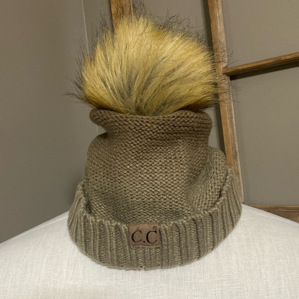 C.C brown & tan ombré faux fur Pom Pom knit stocking cap one size fits most